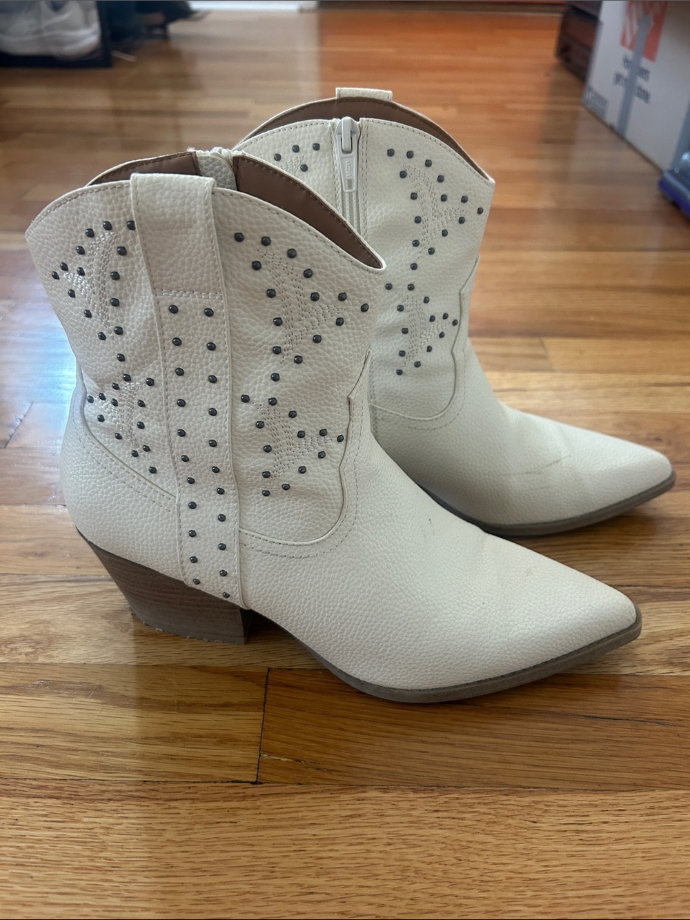 Universal Thread Cream Western Studded Ankle Booties